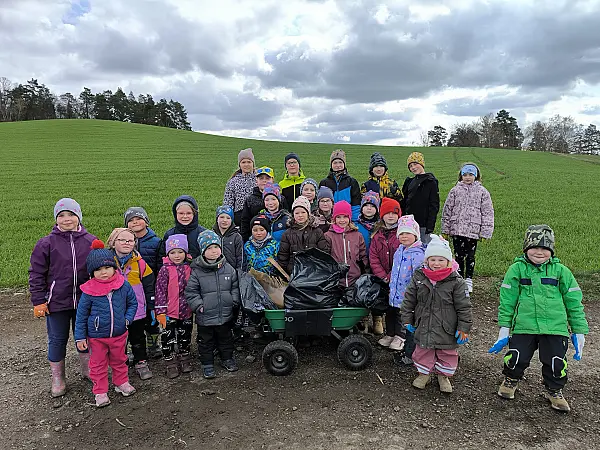 Ukliďme Česko - jaro 2026